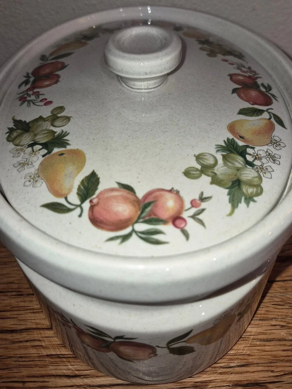 Vintage Wedgwood Quince Casserole Dish, Excellent Condition